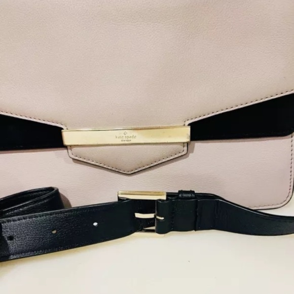 Kate Spade Lilac CrossBody Purse (8" H x 10.5" W x 3" D) - Picture 10 of 15